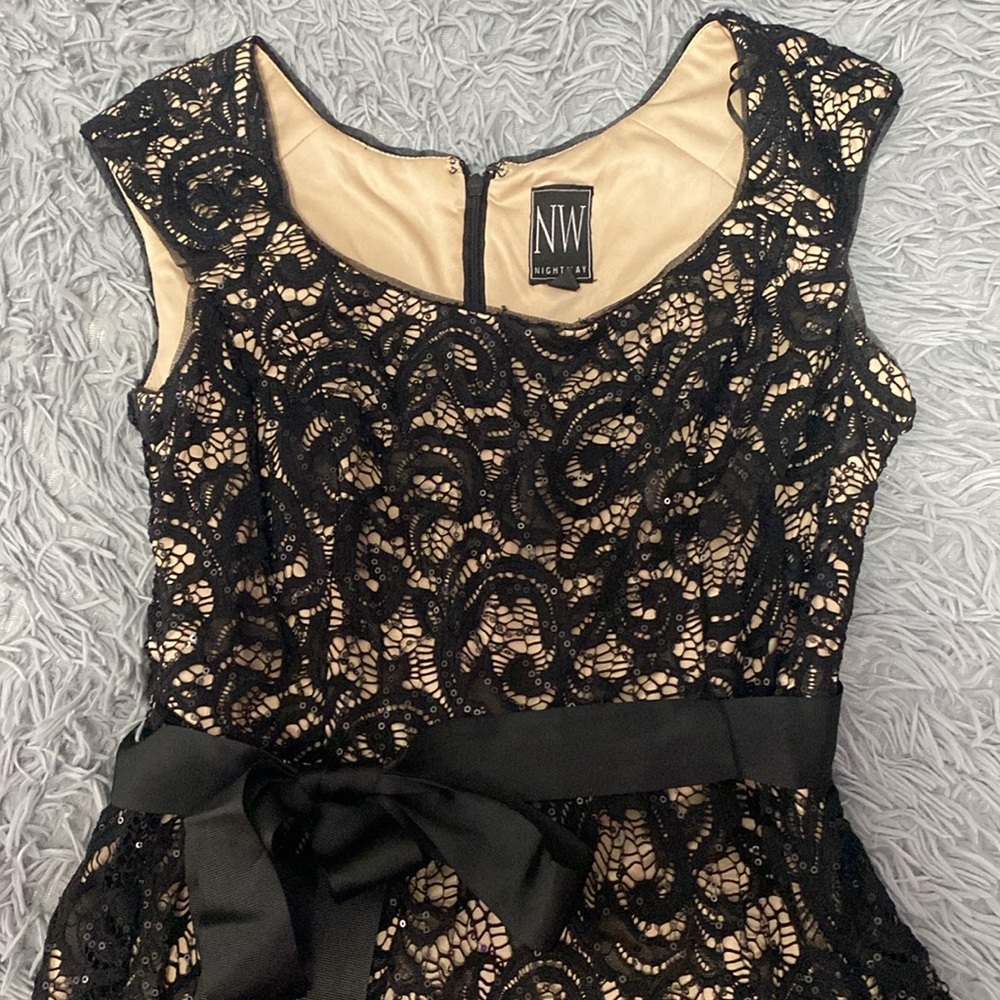 NIGHTWAY DRESS - Picture 5 of 6